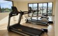 IVANDRY – GRAND APPARTEMENT T4 MEUBLE AU BORD D’UN LAC AVEC BELLE VUE -ASCENSEUR-GROUPE ELECTROGENE ET ACTIVITES DANS UNE RESIDENCE SECURISEE A 1 MINUTES DES ECOLES – REF : 2025-IVA0287