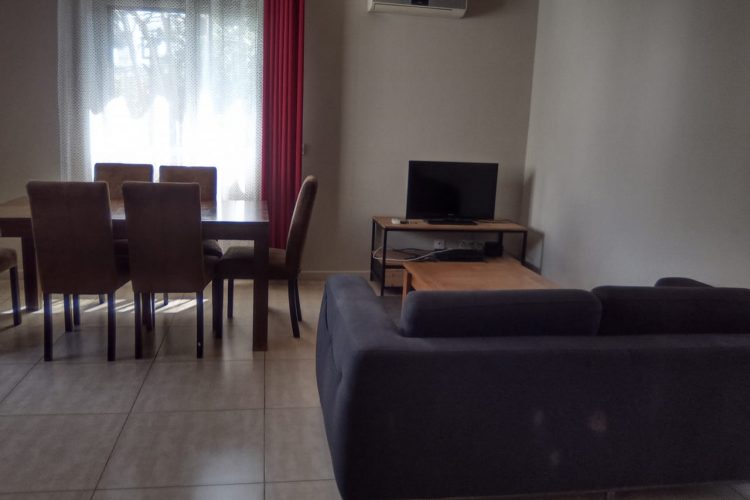 IVANDRY – APPARTEMENT T3 MEUBLE AVEC PISCINE – KIT ANTI DELESTAGE -CUVE – SUREPRESSEUR DANS UNE RESIDENCE SECURISEE A DEUX PAS DES ECOLES ET DES ENTREPRISES – REF : 2025-IVA0354