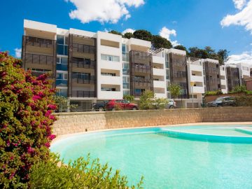IVANDRY – APPARTEMENT T3 MEUBLE AVEC PISCINE – KIT ANTI DELESTAGE -CUVE – SUREPRESSEUR DANS UNE RESIDENCE SECURISEE A DEUX PAS DES ECOLES ET DES ENTREPRISES – REF : 2025-IVA0354