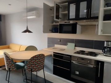IVANDRY – APPARTEMENTS T2 MEUBLES AVEC BELLE VUE DANS UNE RESIDENCE AVEC PISCINE-BELLE VUE SUR LE LAC MASAY-JACUZZI-SALLE DE SPORT -GROUPE ELECTROGENE ET ASCENSEUR – REF : 2025-IVA0618