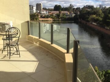 IVANDRY GRANDS APPARTEMENTS T2 MEUBLéS AVEC BELLE VUE SUR LAC DANS UNE RESIDENCE AVEC ACTIVITES ET SECURISEE A 2 PAS DES ECOLES – REF :2025-IVA0845