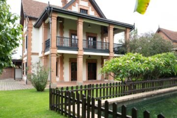 ANKORONDRANO – GRANDE VILLA T6 AVEC GRAND JARDIN ARBORÉ – PISC INE ET GROUPE ELECTROGENE DANS LA RÉSIDENCE TANA WATER FRONT -REF: 2025-ANKV0901