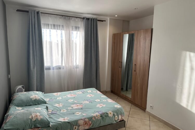 IVANDRY – APPARTEMENT T3 MEUBLé DANS UNE RESIDENCE SECURISEE AVEC KIT ANTI-DELESTAGE ET CITERNES A 1 MINUTE DES ECOLES – REF : 2025-IVA1002