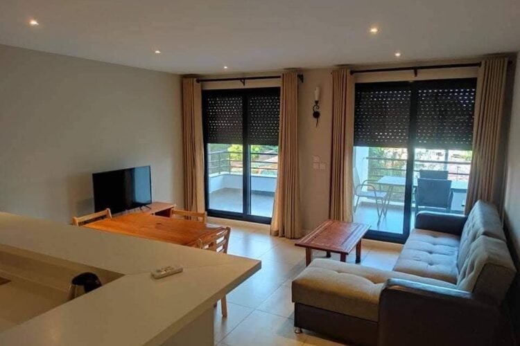 EN AVRIL – IVANDRY APPARTEMENT T3 VIDE DANS UNE RESIDENCE AVEC ACTIVITES ET GROUPE ELECTROGENE A 1MINUTE DES ECOLES – REF : 2026-IVA0229