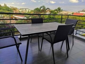 IVANDRY – GRAND APAPRTEMENT T3 MEUBLÉ AVEC GROUPE ELECTROGENE -PISCINE CHAUFFEE –SAUNA-SALLE DE PORT DANS UNE RESIDENCE A 1 MINUTES DES ECOLES – REF: 2026-IVA0647