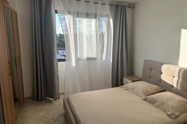 IVANDRY – APPARTEMENT T3 MEUBLé DANS UNE RESIDENCE SECURISEE AVEC KIT ANTI-DELESTAGE ET CITERNES A 1 MINUTE DES ECOLES – REF : 2025-IVA1002