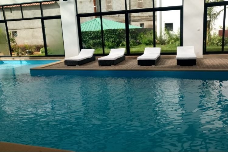 IVANDRY – APPARTEMENT T4 DANS UNE RESIDENCE AVEC GROUPE ELECTROGENE – ACTIVITES ET ROOFTOP  A  1 MINUTE DES ECOLES – REF : 2026-IVA0117