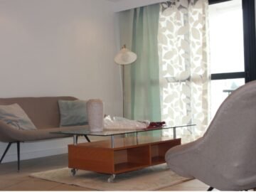 IVANDRY APPARTTEMENTS T2 ET T3 MEUBLES DANS UNE RESIDENCE SECURISEE AVEC BELLE VUE – GROUPE ELECTROGENE A DEUX PAS DES ECOLES – REF : 2026-IVA0102