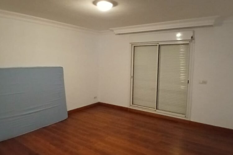 AMBATOBE – GRANDE VILLA T8 AVEC GRAND JARDIN ARBORE DE 1000M² ET PISCINE DANS LA RESIDENCE D’AMBATOBE A 2 PAS DU LYCEE FRANCAIS – REF : 2026-AOBV0115