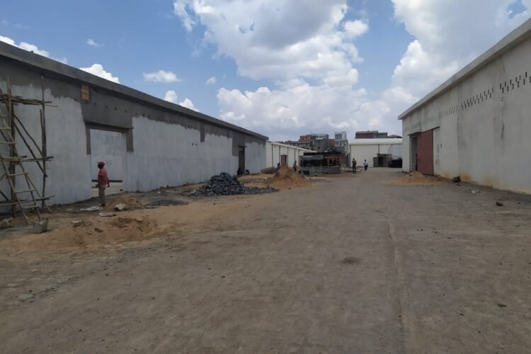 TANJOMBATO – ENTREPOTS DE A PARTIR DE 250M² DANS UNE RESIDENCE EN BORD DE ROUTE PRINCIPALE AVE ACCES CAMION SEMI REMORQUE – REF : 2026-ENT0101