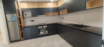 AMBATOBE VILLA T4 DE STANDING RENOVEE AVEC JARDIN ET BELLE VUE DANS LA RESIDENCE D’AMBATOBE A 2 PAS DU LYCEE FRANCAIS – REF: 2026-AOBV0227