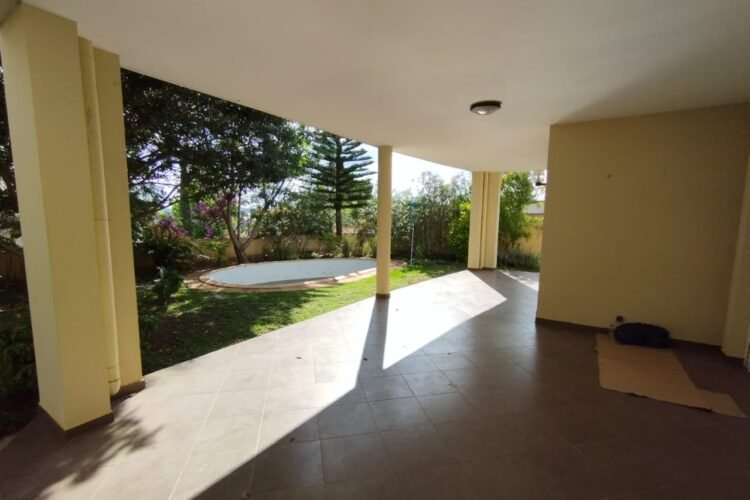 AMBATOBE GRANDE VILLA T5 AVEC PISCINE ET GRAND JARDIN ARBORé DANS UNE RESIDENCE SECURISEE A 2 MINUTES DU LYCEE FRANCAIS – REF:2026-AOBV0314