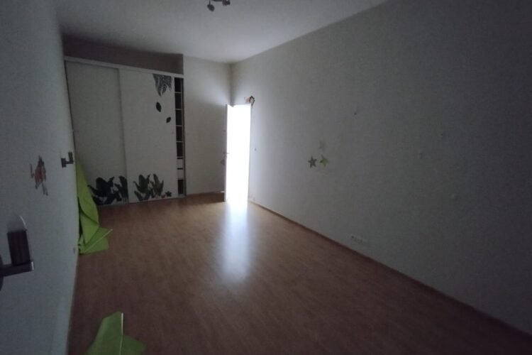 AMBATOBE GRANDE VILLA T5 AVEC PISCINE ET GRAND JARDIN ARBORé DANS UNE RESIDENCE SECURISEE A 2 MINUTES DU LYCEE FRANCAIS – REF:2026-AOBV0314