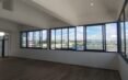 ANKORONDRANO – IMMEUBLE RENOVE DE STANDING DE 1000M² AVEC ENSEMBLE DE LOCAUX PROFESSIONNELS – BELLE VUE SUR LE LAC MASAY ET GRAND PARKING DANS UNE RESIDENCE SECURISEE – REF : 2026-ANKLC0410