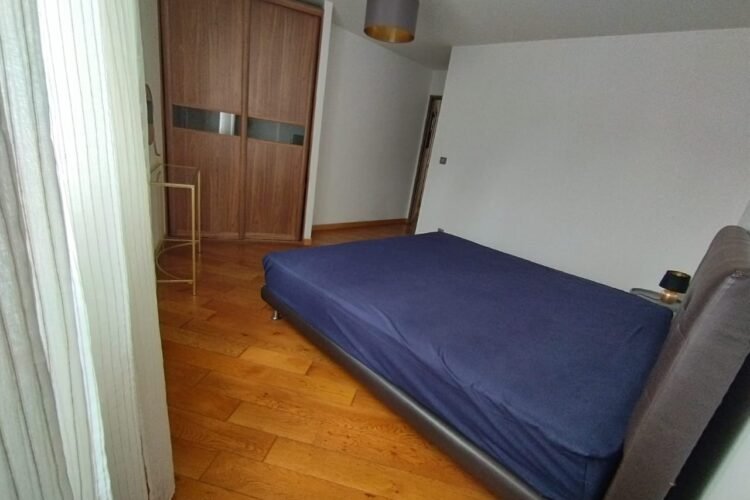IVANDRY APPARTEMEENT T2 MEUBLE AVEC GROUPE ELECTROEGENE ET ACTIVITES DANS UNE RESIDENCE A 2 PAS D’ANKRONDRANO ET DES ECOLES – REF : 2026-IVA0707