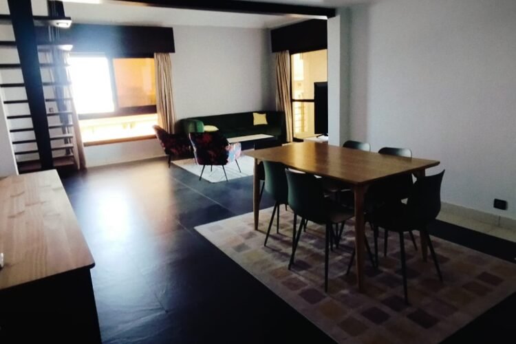 IVANDRY GRAND APPARTEMENT T4 MEUBLé AVEC GROUPE ELCTROGENE – ACTIVITES – BELLE VUE SUR LE LAC MASAY DANS UEN RESIDENCE A 1 MINUTE DES ECOLES – REF : 2026-IVA004