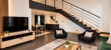 En Novembre – IVANDRY GRAND APPARTEMENT T4 MEUBLé AVEC GROUPE ELCTROGENE – ACTIVITES – BELLE VUE SUR LE LAC MASAY DANS UNE RESIDENCE A 1 MINUTE DES ECOLES – REF : 2026-IVA004