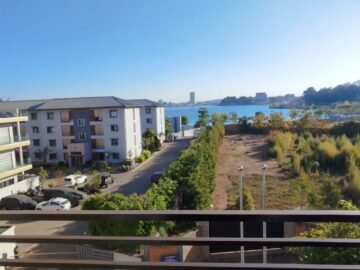 IVANDRY MASAY APPARTEMENT T2 MEUBLE EQUIPE DANS UNE RESIDENCE AVEC PISCINE -JARDIN ARBORE – GROUPE ELECTROGENE ET BELLE VUE SUR LE LAC  MASAY A 2 PAS D’ANKORONDRANO – REF 2026-IVA0706