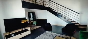 1IVANDRY GRAND APPARTEMENT T4 MEUBLé AVEC GROUPE ELCTROGENE – ACTIVITES – BELLE VUE SUR LE LAC MASAY DANS UEN RESIDENCE A 1 MINUTE DES ECOLES – REF : 2026-IVA004