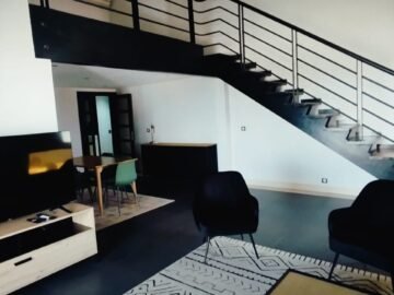IVANDRY GRAND APPARTEMENT T4 MEUBLé AVEC GROUPE ELCTROGENE – ACTIVITES – BELLE VUE SUR LE LAC MASAY DANS UEN RESIDENCE A 1 MINUTE DES ECOLES – REF : 2026-IVA004