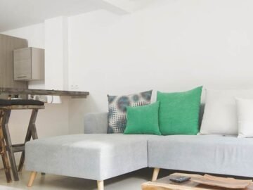 IVANDRY GRAND APPARTEMENT T2 AVEC JARDIN PRIVATIF – ACTIVITES – GROUPE ELECTROEGENE DANS UNE RESIDENCE SECURISE – REF : 2026-IVA0813